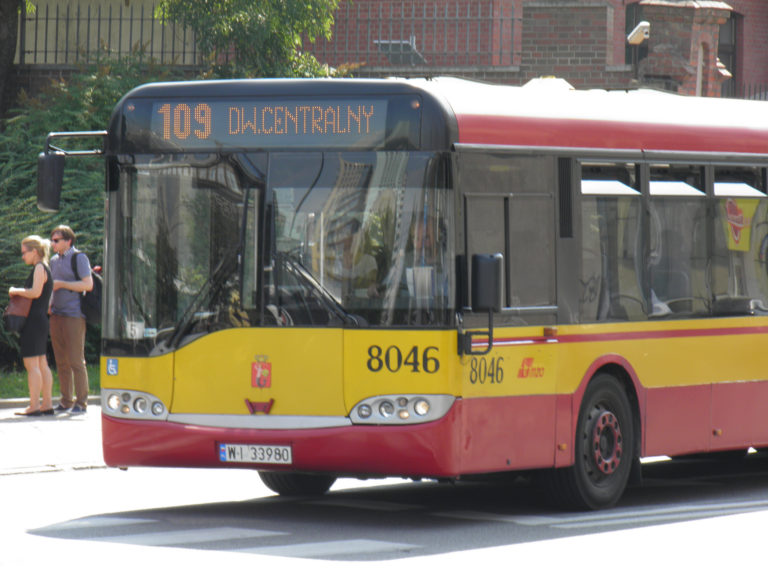 Rasistowski atak w autobusie linii 109