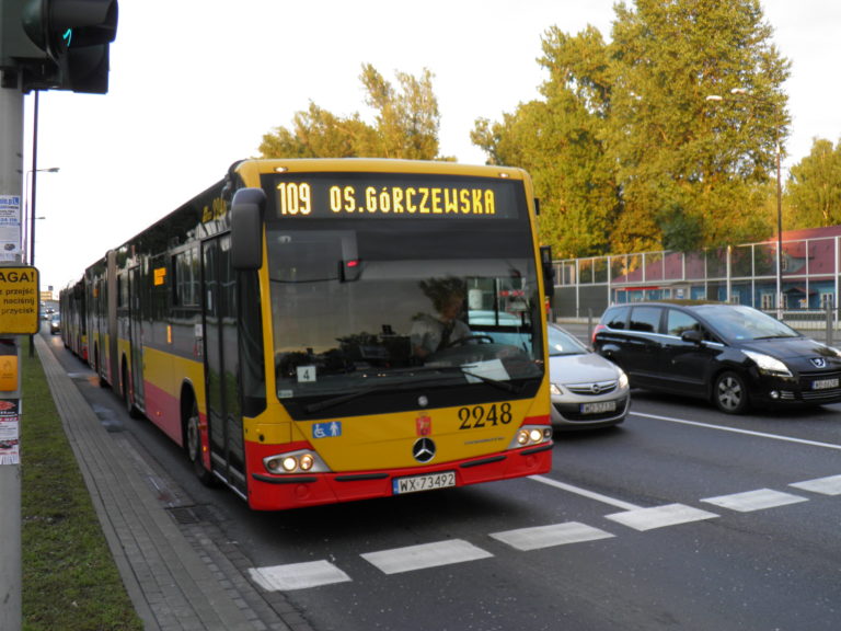 Autobusy na Woli pozmieniają trasy i rozkłady