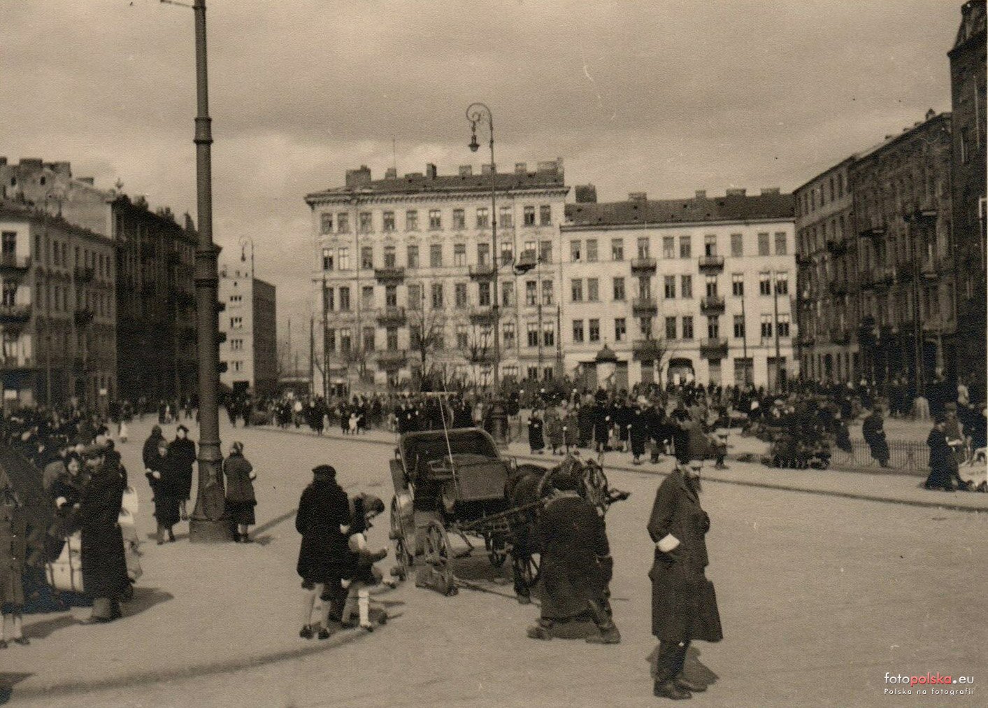 Plac Muranowski w 1941 r. - fotoploska.eu