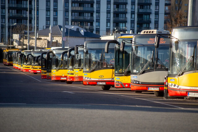 Autobusy w zajezdni Górczewska Fot. R. Motyl - UM Warszawa