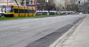 W weekend frezowany będzie prawy pas al. Jana Pawła II Fot. Infoulice Warszawa