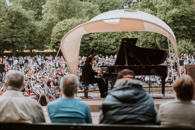 Chopin dla każdego – kolejny sezon koncertów w Łazienkach Królewskich