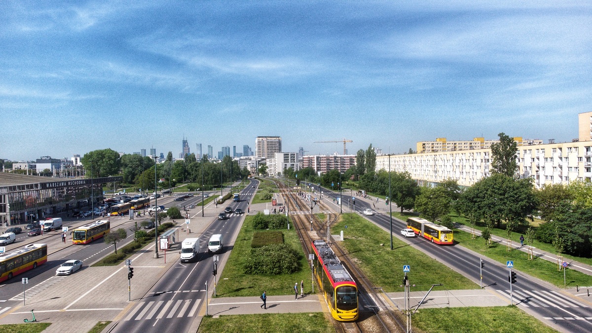 Hyundai 142N  Fot. Tramwaje Warszawskie