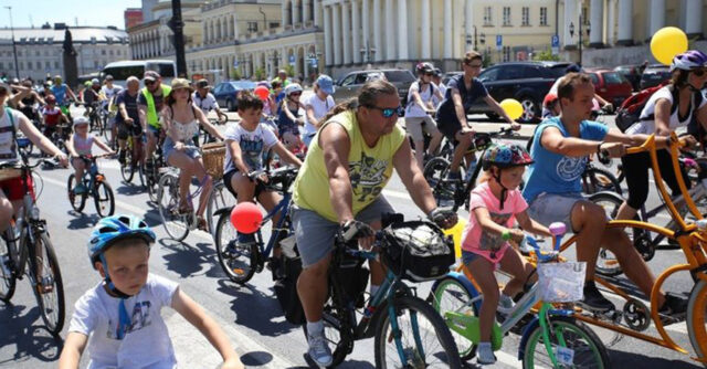 Rowerowa masa krytyczna w Dzień Matki