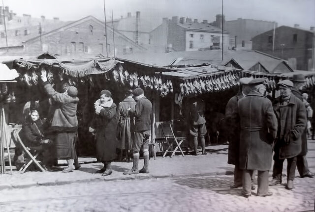 Rok 1935, widok z Okopowej. Fot. Zdjęcie prasowe.