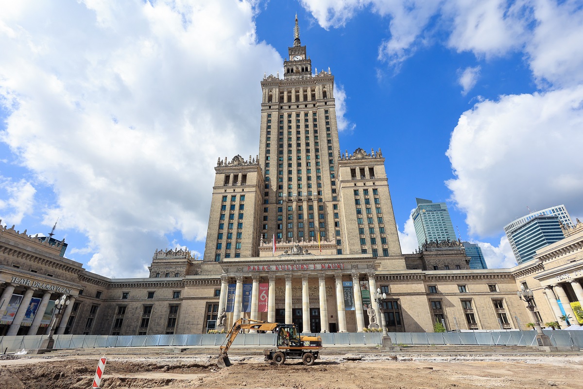 Fragmenty dawnej Warszawy na placu Centralnym_konferencja  Fot. S. Pulcyn UM Warszawa