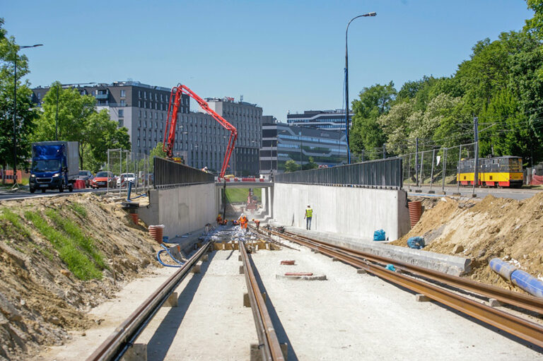 Przebudowa szyn na ulicy Wolskiej