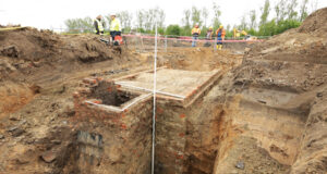 Zachodnie lico murów piwniczki Fot. Państwowe Muzeum Archeologiczne w Warszawie