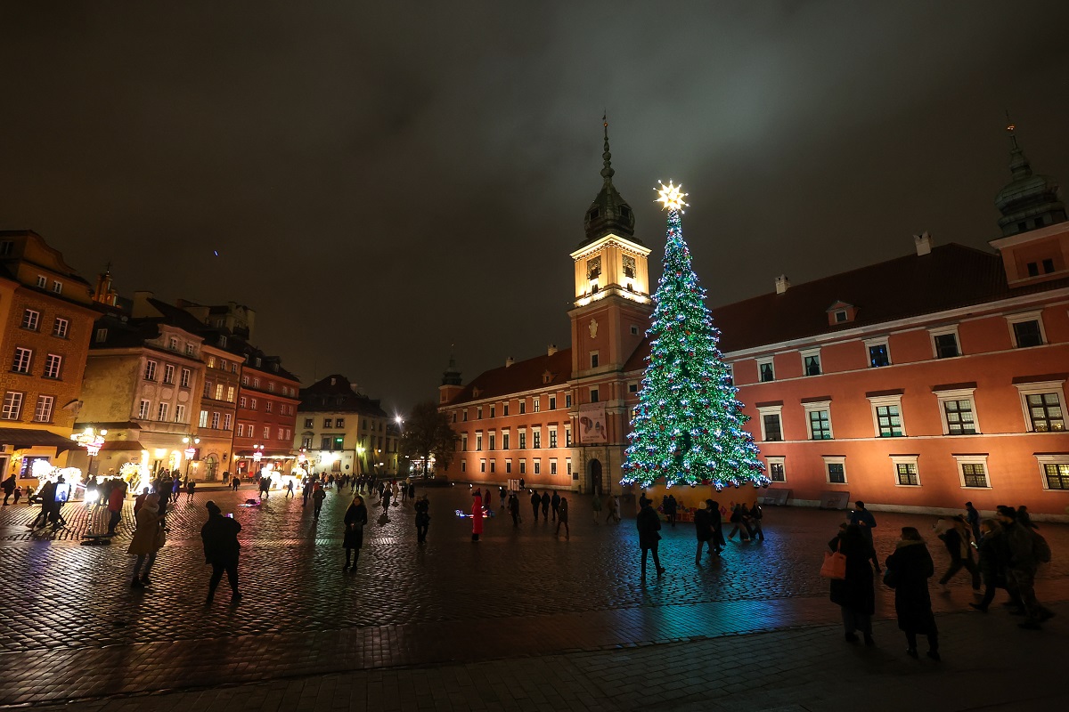 Świąteczny Trakt Królewski i plac Zamkowy  Fot. S. Pulcyn UM Warszawa